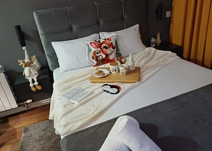 Alex Lux Apartman