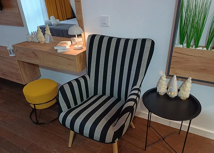 Alex Lux Apartman